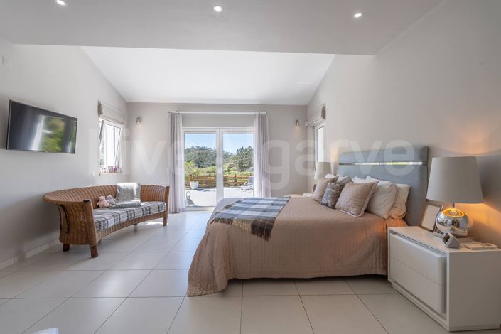 Image No.22-3 Bed House for sale