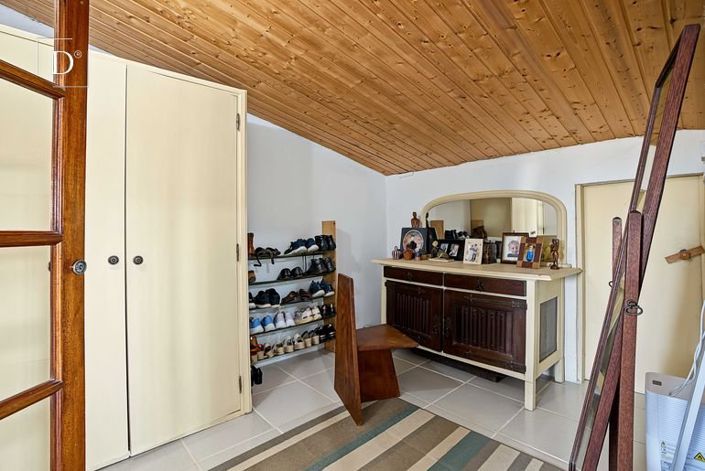 Image No.19-3 Bed House for sale