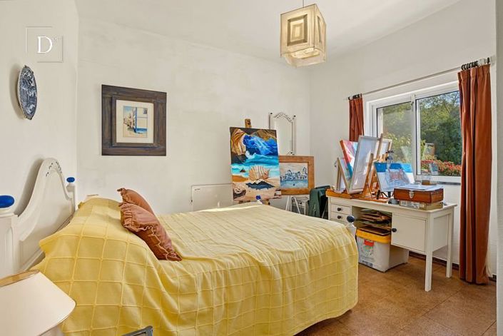 Image No.9-3 Bed House for sale