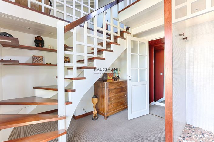 Image No.10-3 Bed House for sale
