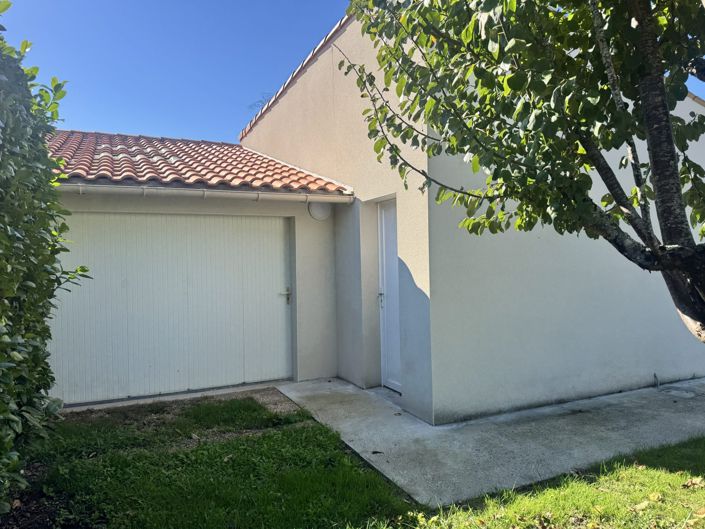 Image No.19-4 Bed House for sale