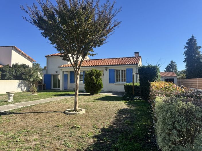 Image No.21-4 Bed House for sale