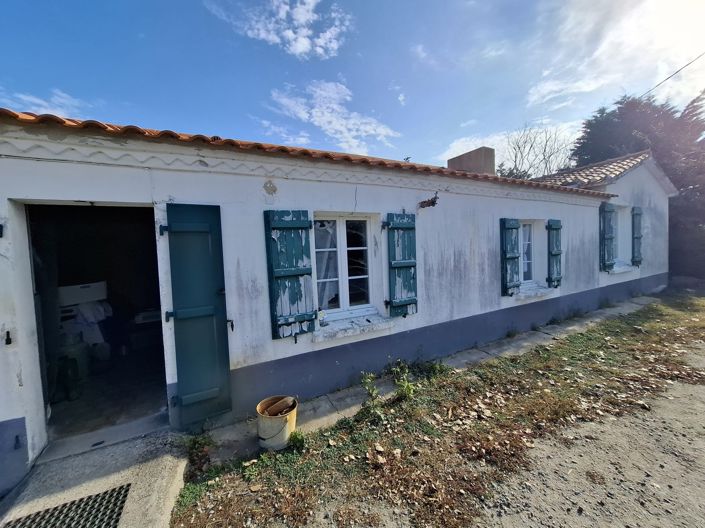 Image No.4-House for sale