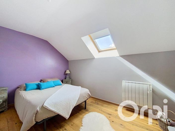 Image No.20-6 Bed House for sale