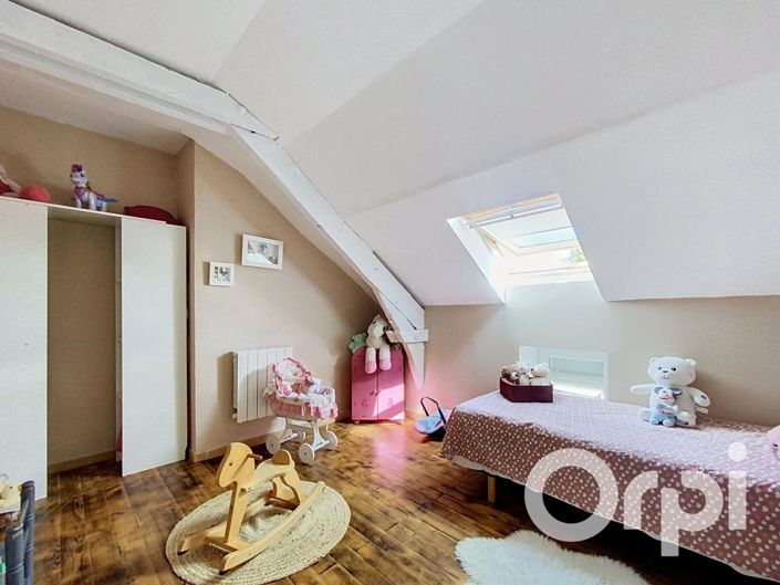 Image No.26-6 Bed House for sale