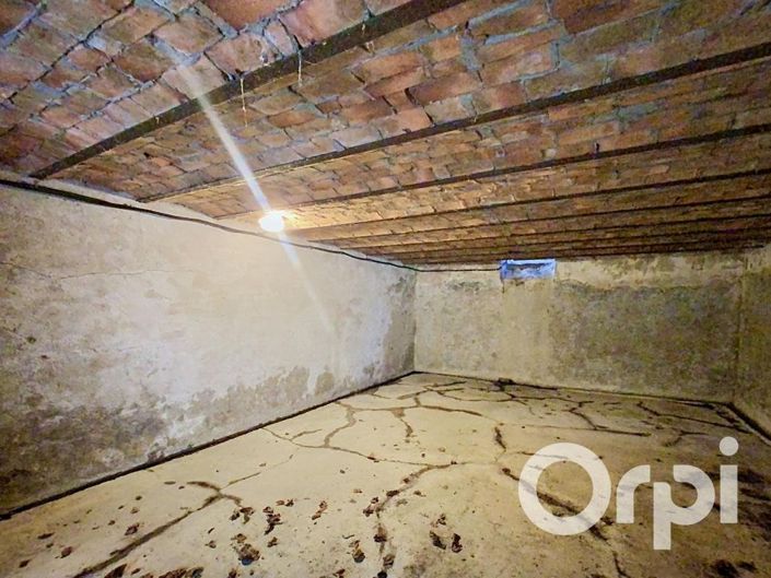 Image No.34-6 Bed House for sale