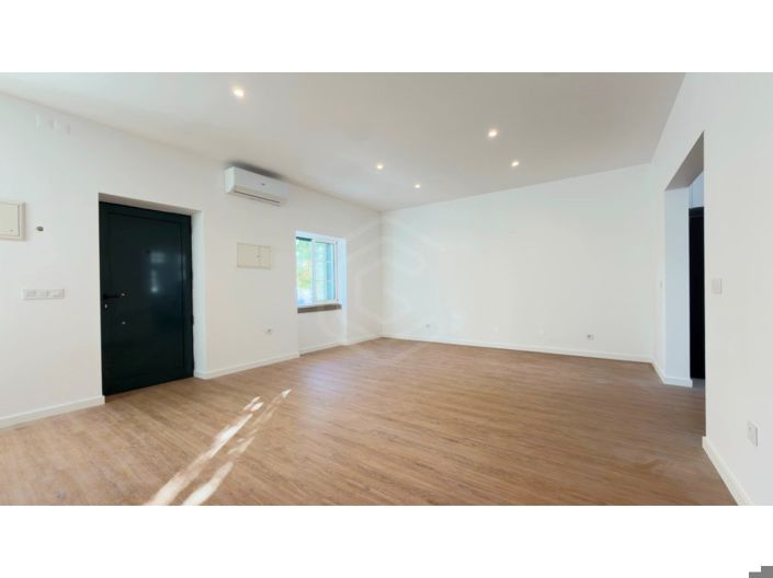 Image No.12-3 Bed House for sale