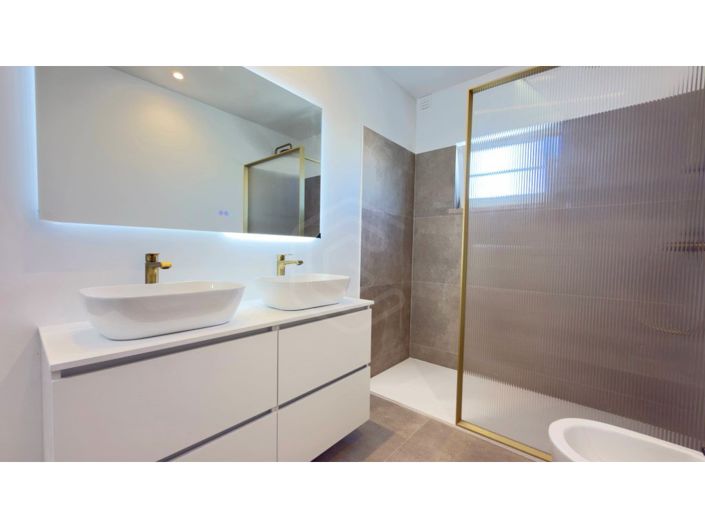 Image No.33-3 Bed House for sale