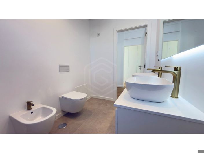 Image No.35-3 Bed House for sale