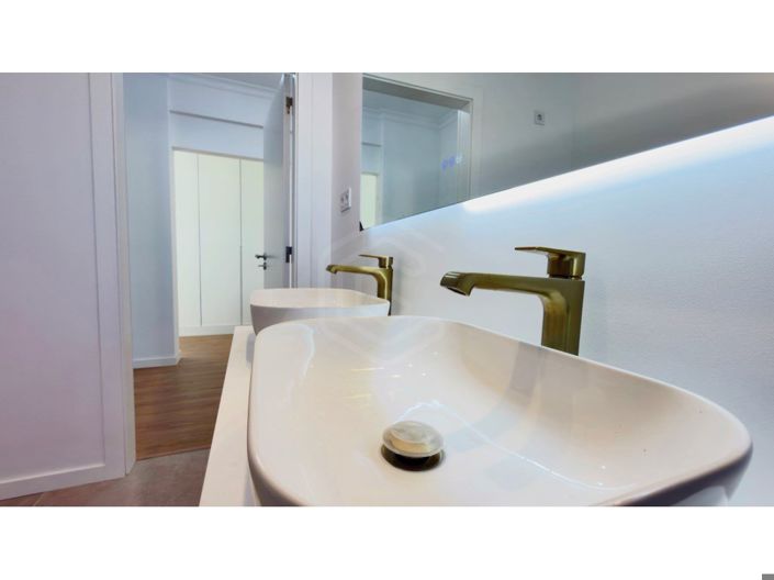 Image No.36-3 Bed House for sale