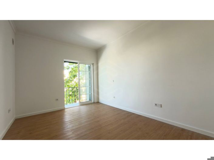 Image No.37-3 Bed House for sale