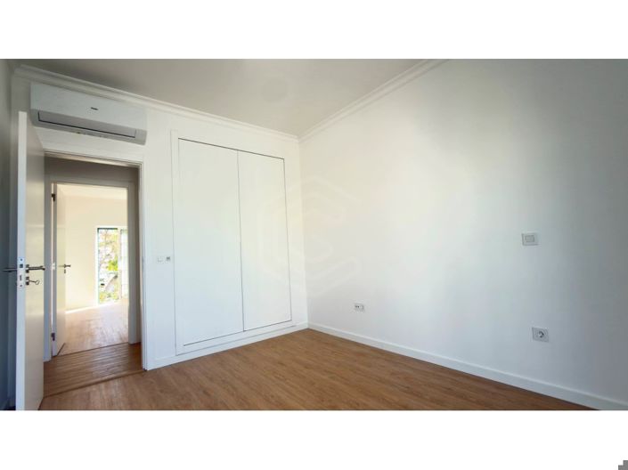 Image No.44-3 Bed House for sale
