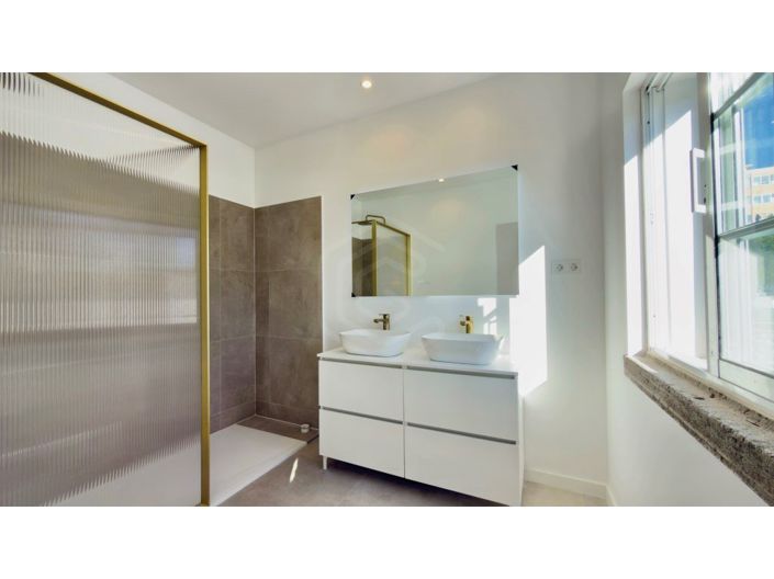 Image No.49-3 Bed House for sale