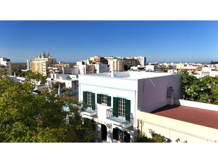 Image No.8-3 Bed House for sale