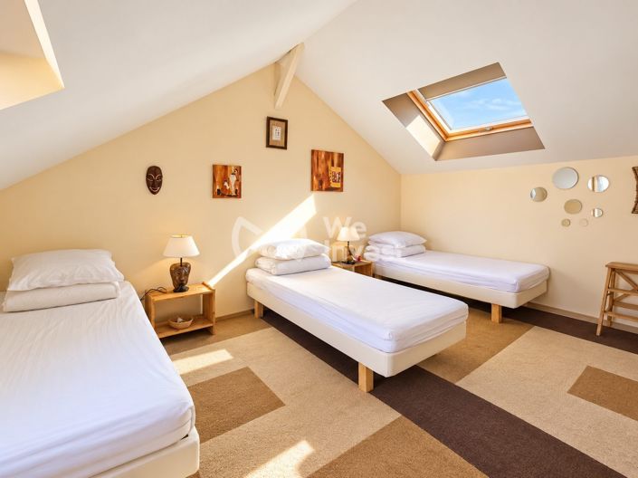 Image No.13-2 Bed House for sale