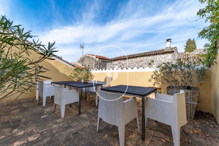 Image No.10-5 Bed House for sale