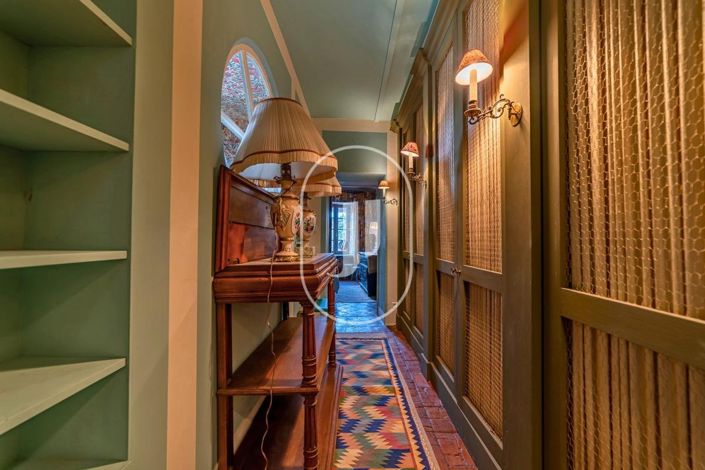 Image No.7-5 Bed House for sale