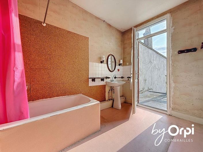 Image No.12-3 Bed House for sale