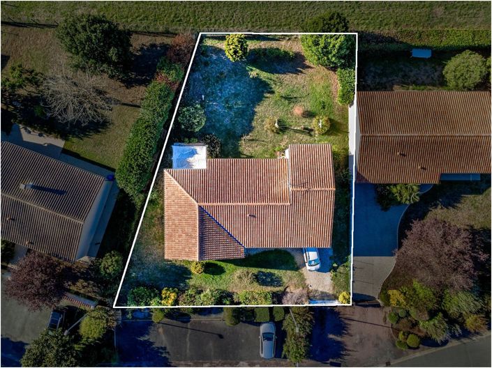 Image No.14-2 Bed House for sale