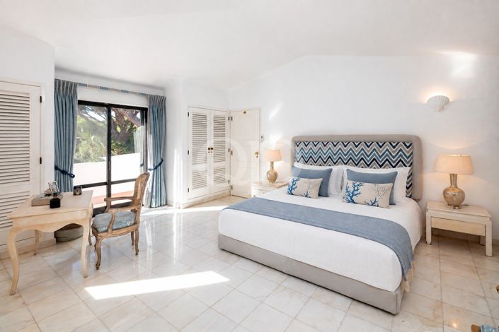Image No.18-4 Bed House for sale