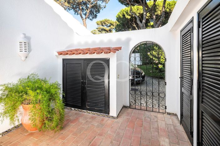 Image No.33-4 Bed House for sale
