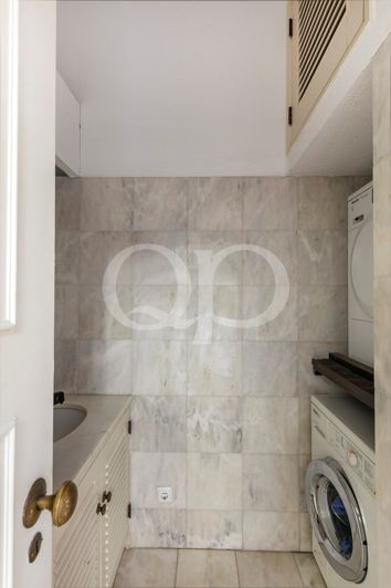 Image No.34-4 Bed House for sale