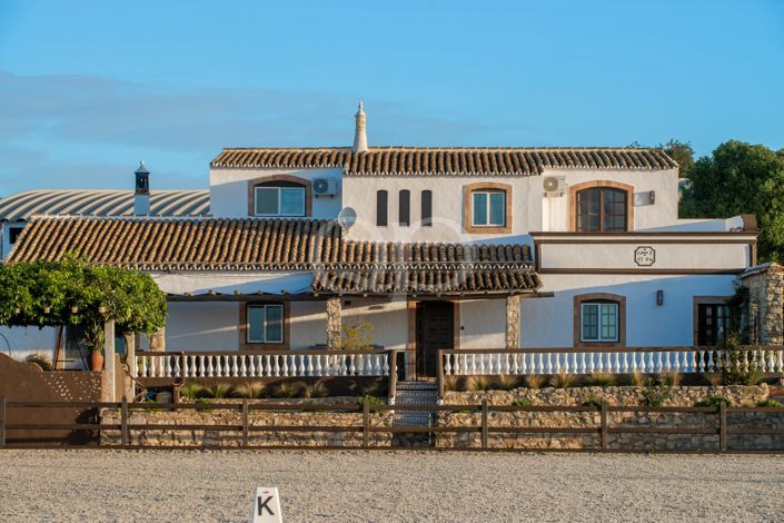 Image No.4-4 Bed House for sale