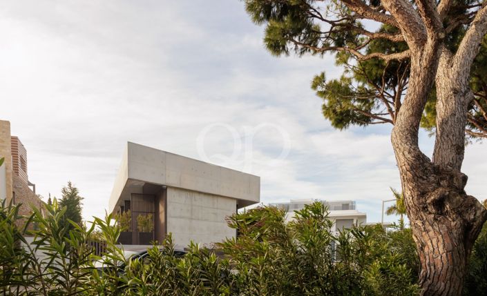 Image No.14-5 Bed House for sale