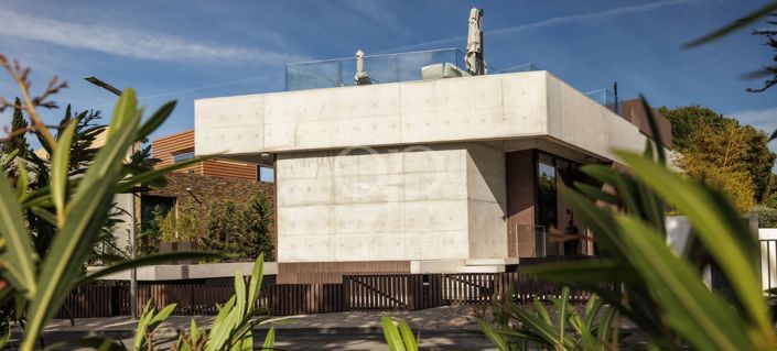 Image No.17-5 Bed House for sale