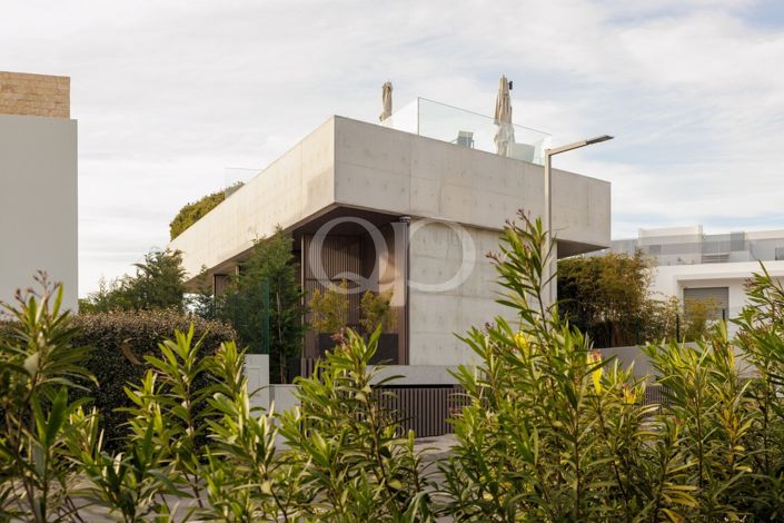 Image No.32-5 Bed House for sale