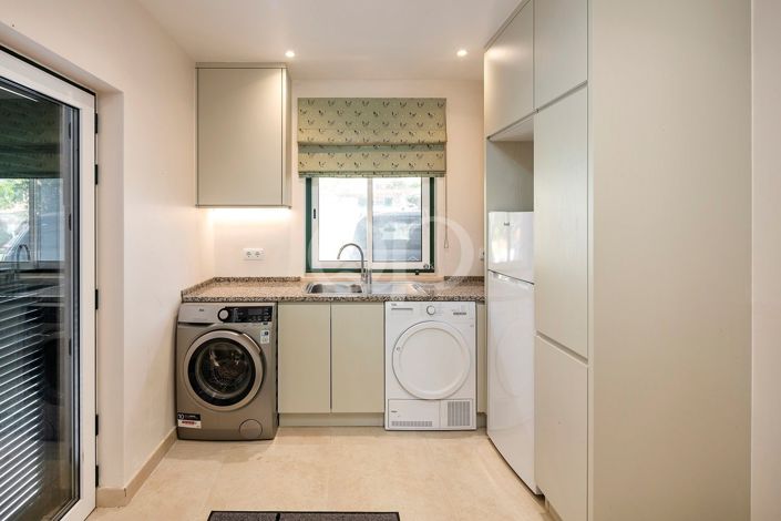 Image No.19-4 Bed Apartment for sale