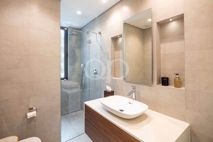 Image No.29-3 Bed House for sale