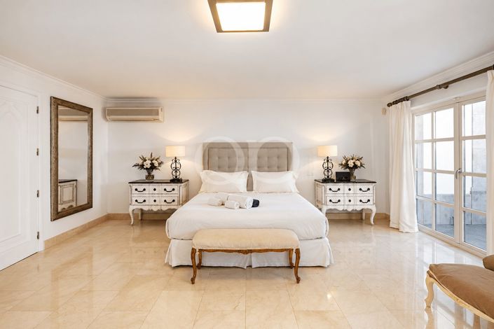 Image No.21-6 Bed House for sale