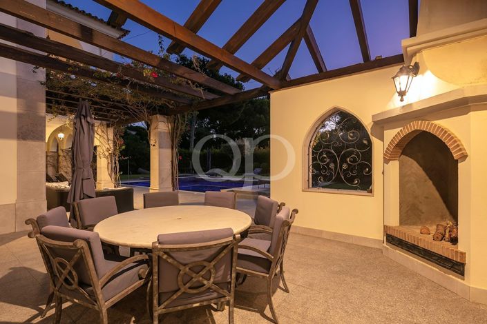 Image No.27-6 Bed House for sale