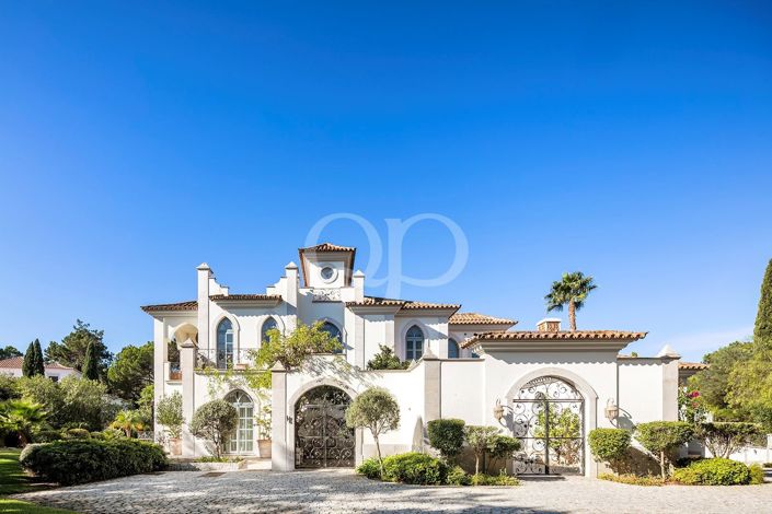 Image No.31-6 Bed House for sale