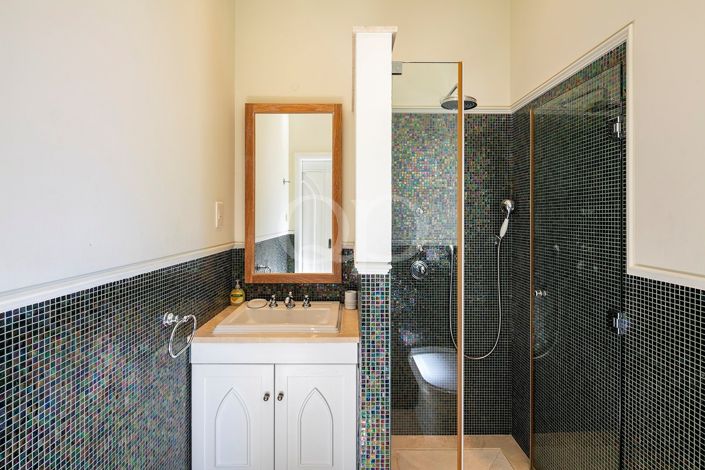 Image No.32-6 Bed House for sale