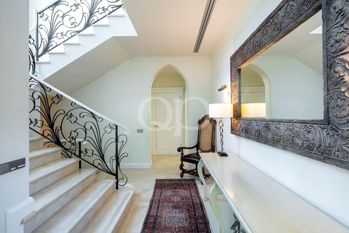Image No.35-6 Bed House for sale
