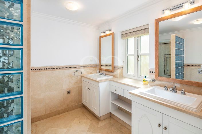 Image No.47-6 Bed House for sale