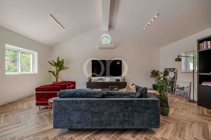 Image No.19-4 Bed House for sale