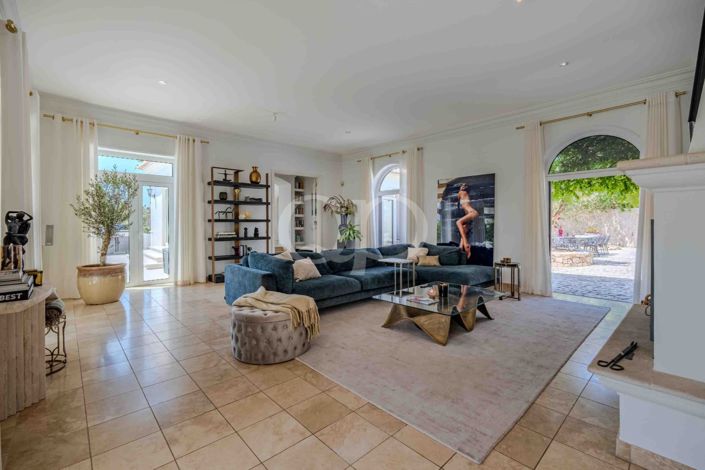 Image No.24-4 Bed House for sale