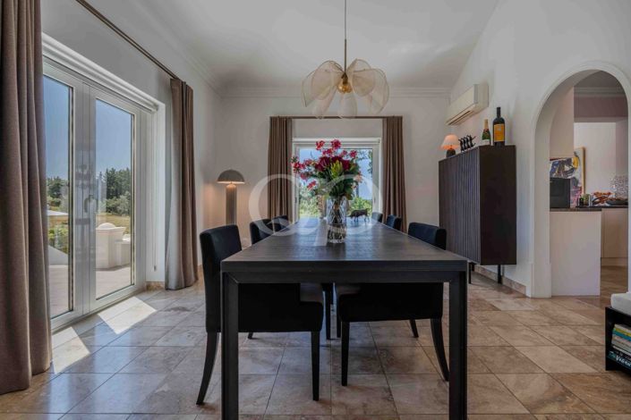 Image No.27-4 Bed House for sale