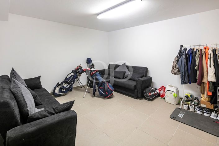 Image No.39-5 Bed House for sale