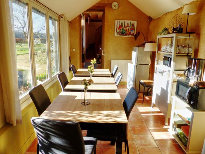 Image No.5-8 Bed House for sale