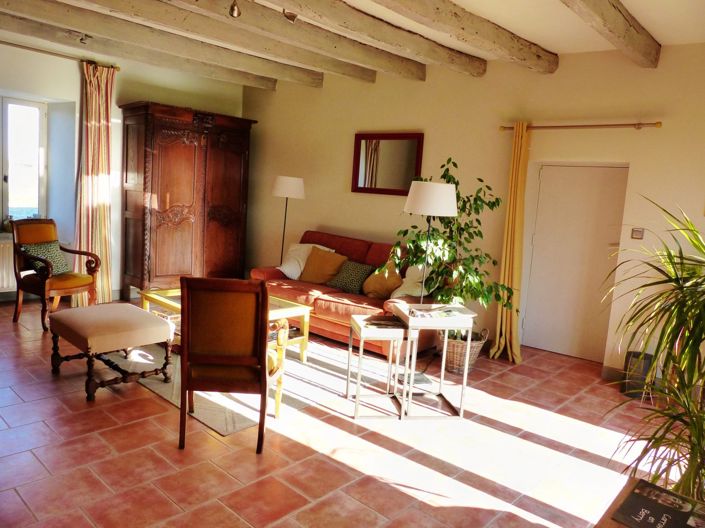 Image No.7-8 Bed House for sale