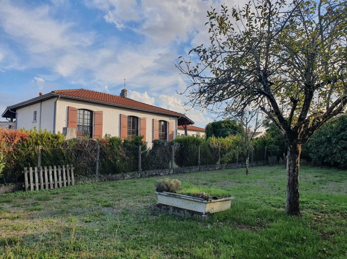 Image No.20-4 Bed House for sale