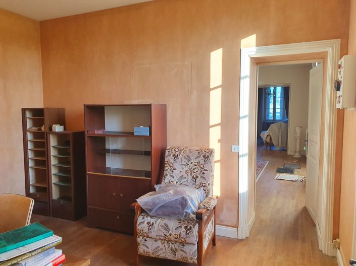 Image No.11-7 Bed House for sale