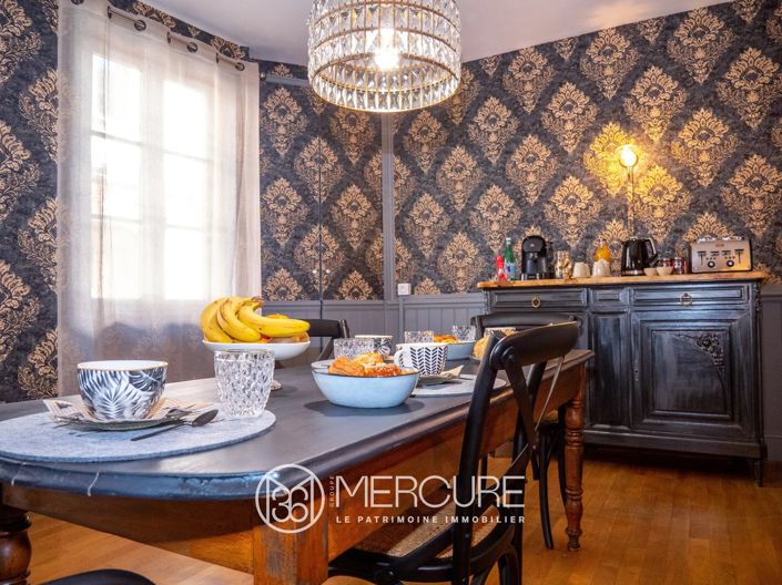 Image No.3-Propriété de 4 chambres à vendre