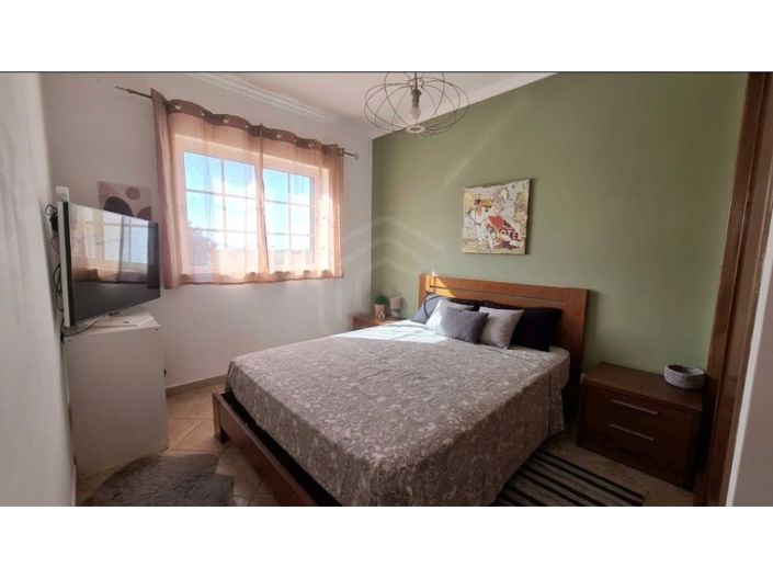 Image No.12-2 Bed House for sale
