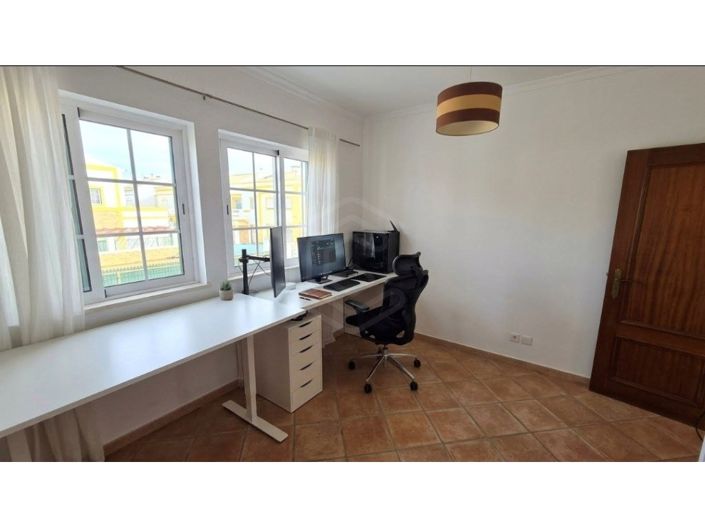 Image No.16-2 Bed House for sale