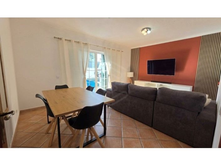 Image No.9-2 Bed House for sale